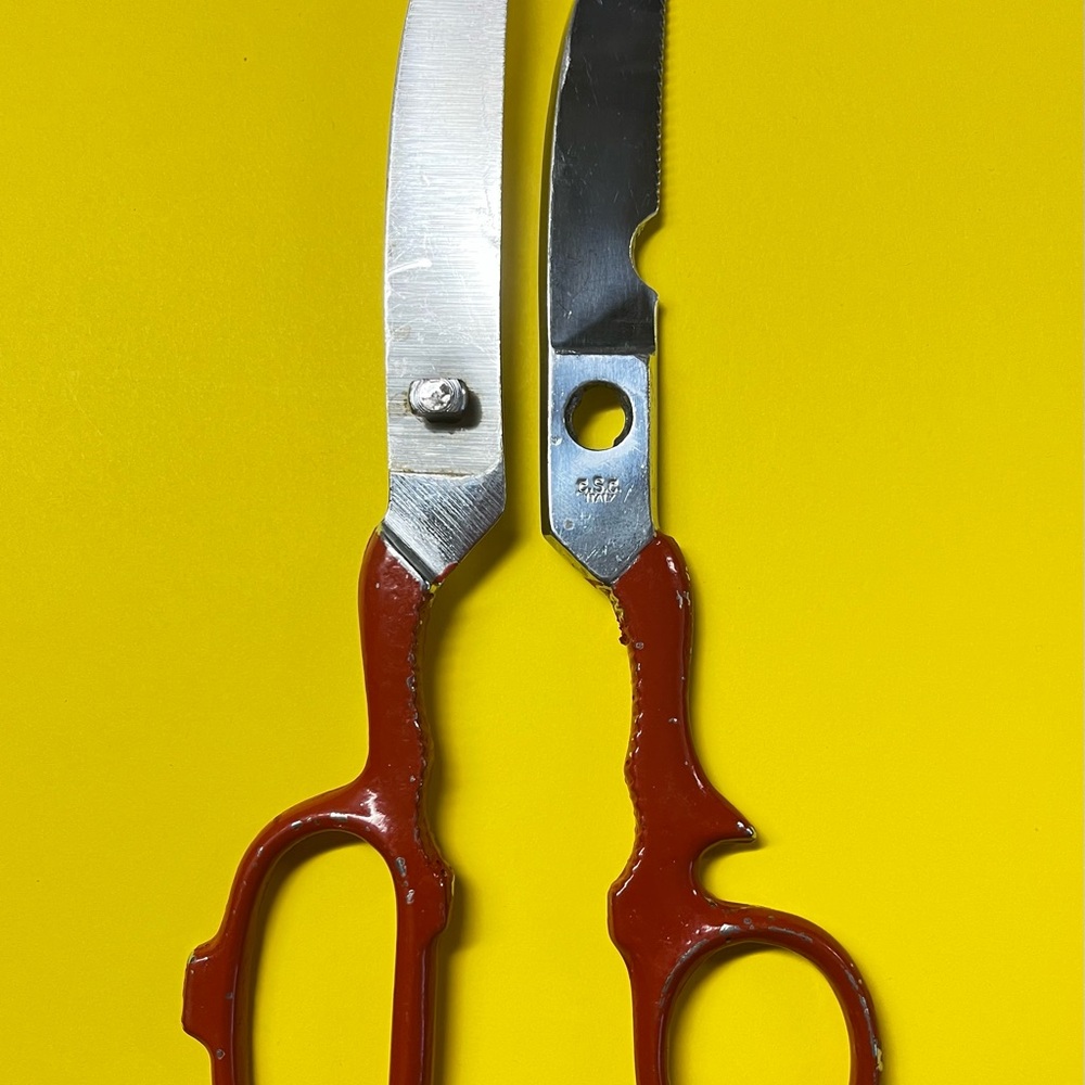 CSC Red Handled kitchen shears - Picture 3 of 6